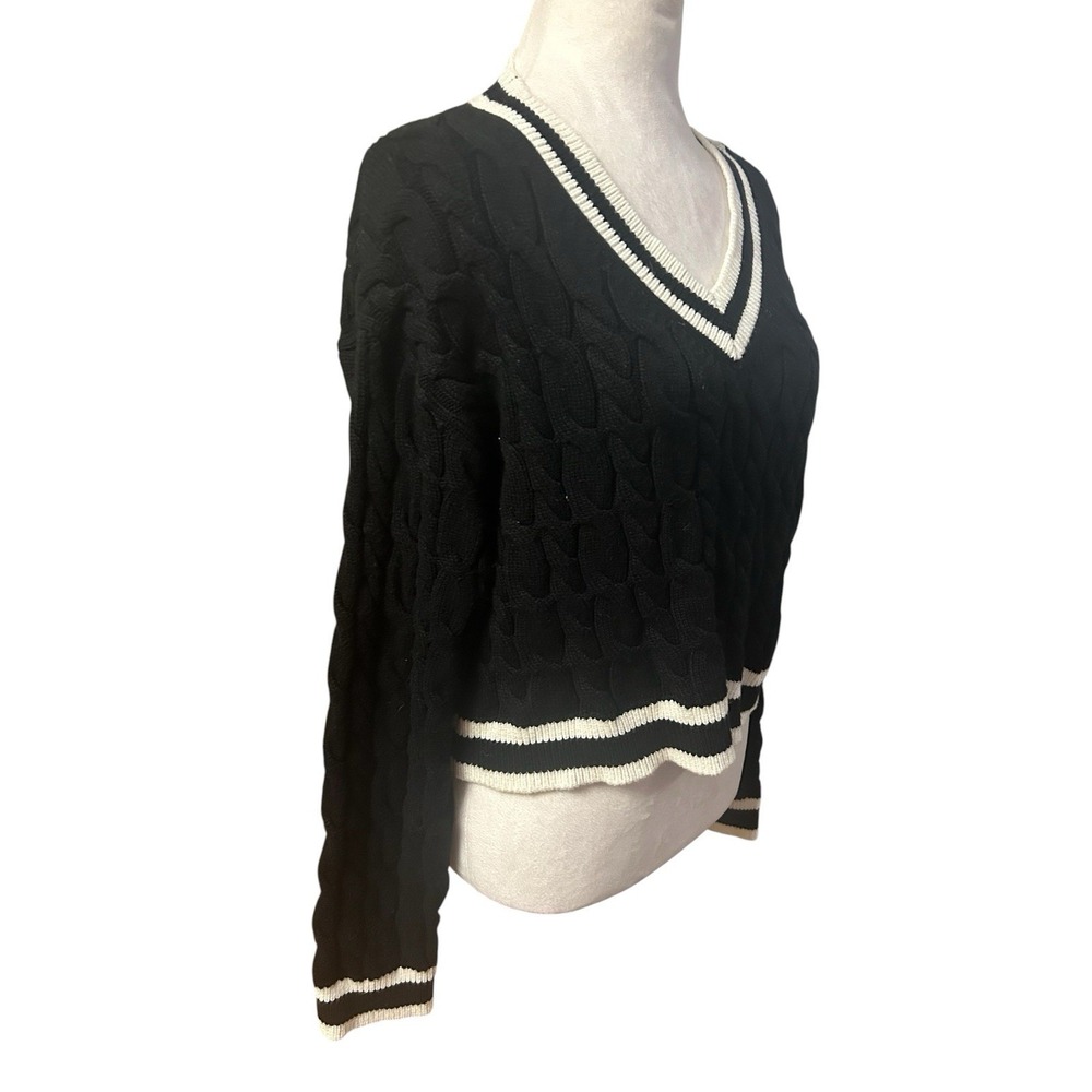House of Harlow 1960 Black Varsity Cable Knit V-neck Cropped Sweater SZ XL - Picture 3 of 6